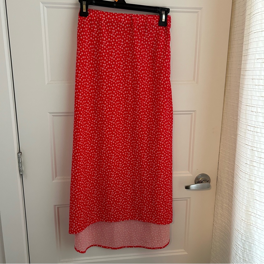 Charli Holiday flowy dots / flowers skirt